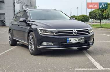 Универсал Volkswagen Passat 2018 в Киеве