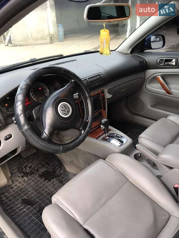 Універсал Volkswagen Passat 2004 в Кропивницькому