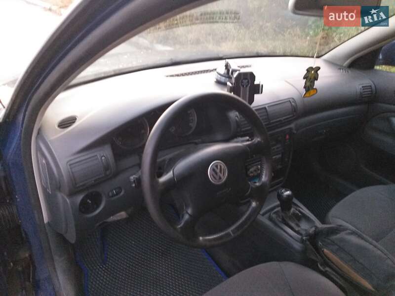 Універсал Volkswagen Passat 2005 в Дніпрі