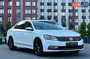Седан Volkswagen Passat 2016 в 