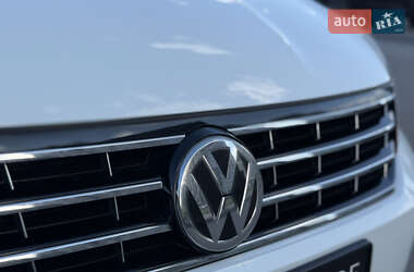Седан Volkswagen Passat 2016 в 