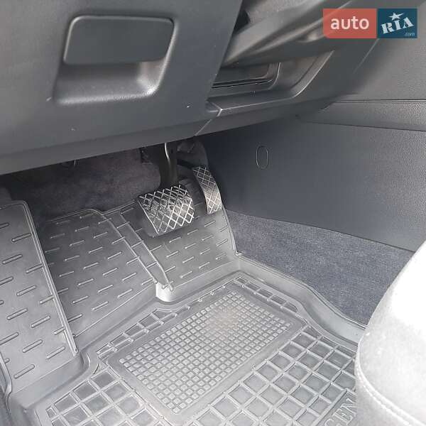 Универсал Volkswagen Passat 2017 в Звягеле