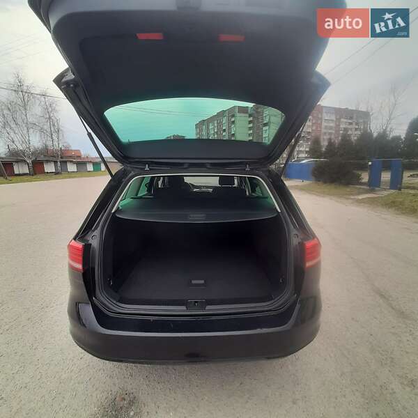 Универсал Volkswagen Passat 2017 в Звягеле