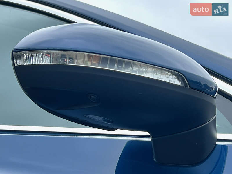 Универсал Volkswagen Passat 2022 в Луцке