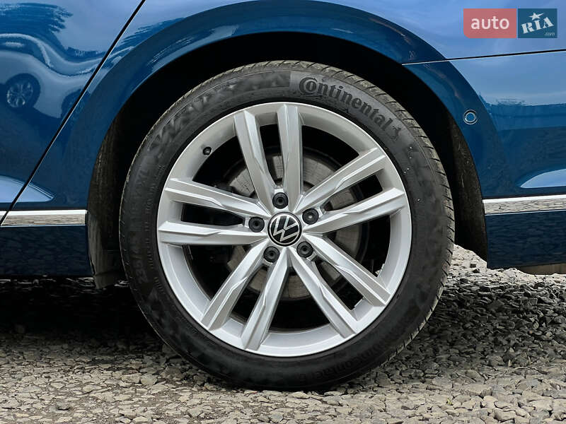 Универсал Volkswagen Passat 2022 в Луцке