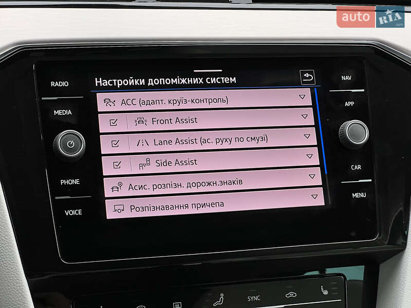 Универсал Volkswagen Passat 2022 в Луцке