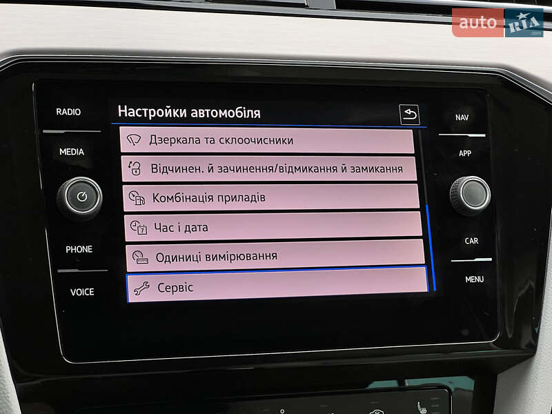 Универсал Volkswagen Passat 2022 в Луцке