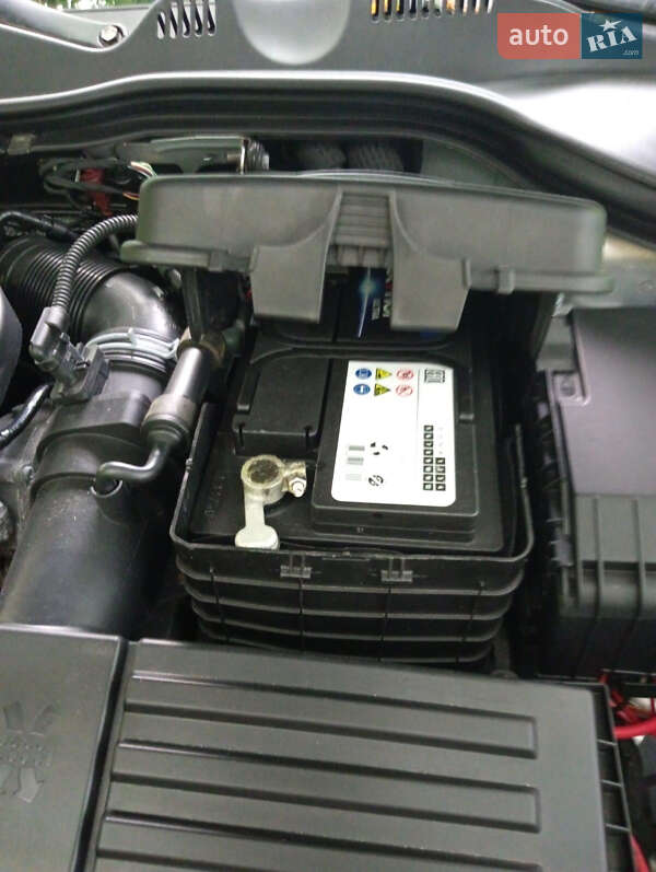 Універсал Volkswagen Passat 2014 в Києві