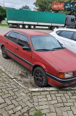Седан Volkswagen Passat 1992 в Луцке