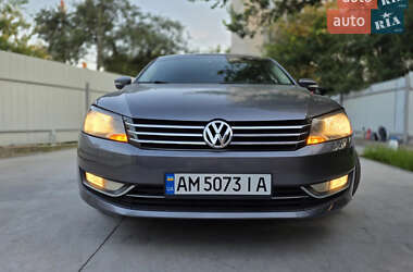 Седан Volkswagen Passat 2012 в Бердичеве