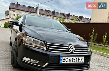 Седан Volkswagen Passat 2014 в Львове