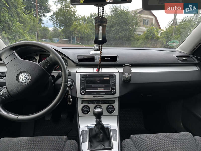 Седан Volkswagen Passat 2007 в Овруче