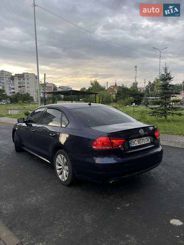 Седан Volkswagen Passat 2013 в Шептицькому