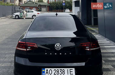 Седан Volkswagen Passat 2019 в Ужгороде
