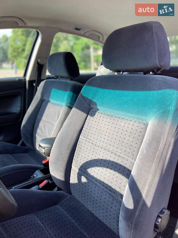 Седан Volkswagen Passat 2000 в Черкассах