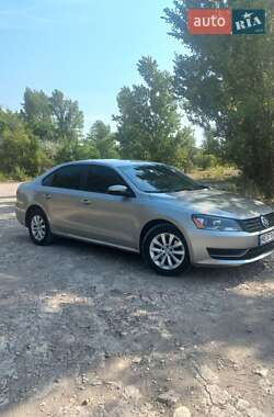 Седан Volkswagen Passat 2012 в Кривому Розі