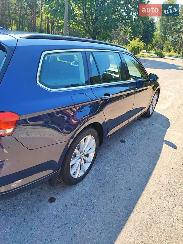 Универсал Volkswagen Passat 2017 в Львове