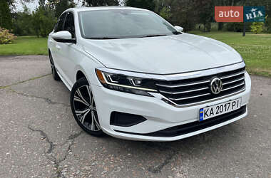 Седан Volkswagen Passat 2021 в Киеве