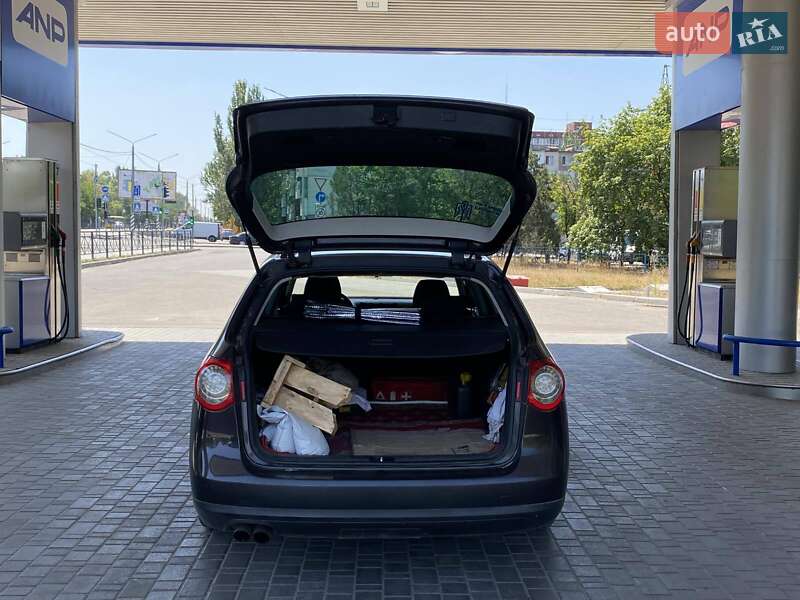 Универсал Volkswagen Passat 2006 в Николаеве