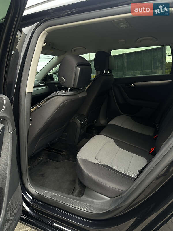 Универсал Volkswagen Passat 2011 в Тернополе
