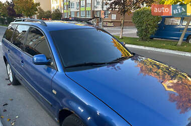 Універсал Volkswagen Passat 1998 в Києві