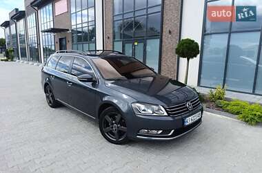 Универсал Volkswagen Passat 2011 в Тернополе