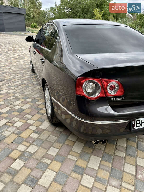 Седан Volkswagen Passat 2006 в Вознесенске