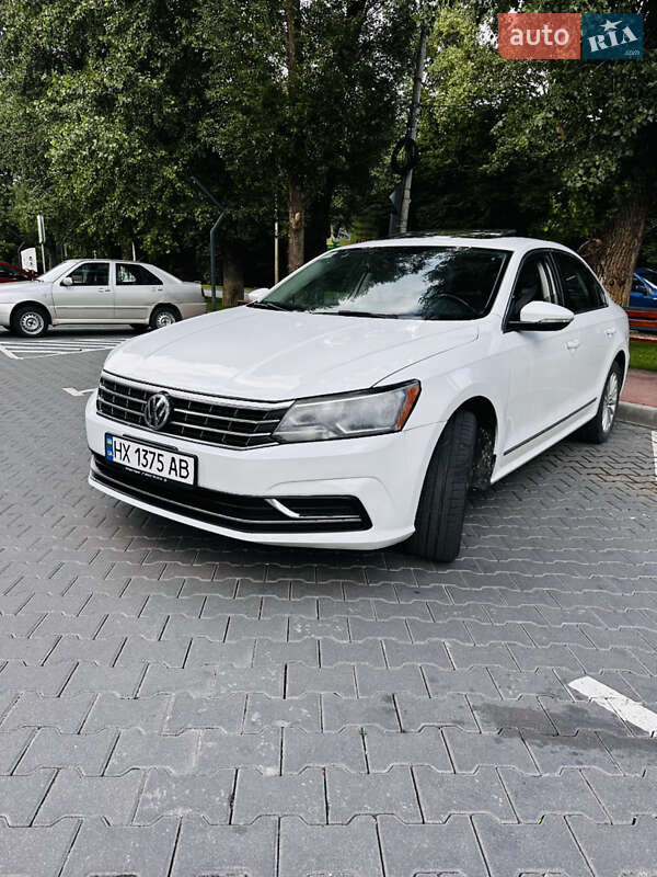 Седан Volkswagen Passat 2015 в Хмельницком
