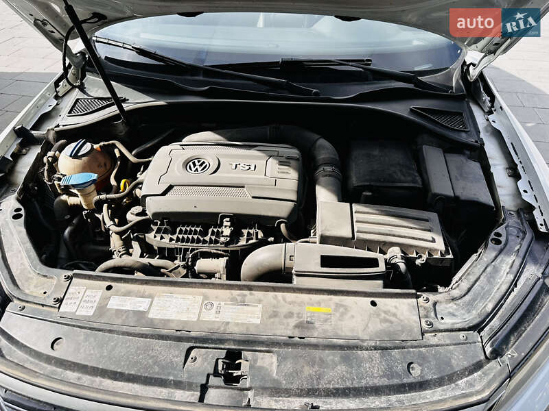 Седан Volkswagen Passat 2015 в Хмельницком