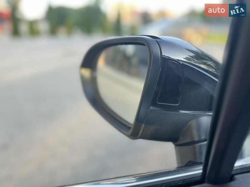 Седан Volkswagen Passat 2017 в Ужгороде