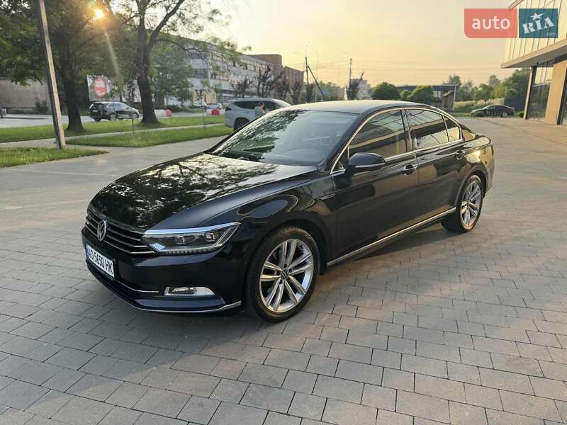 Седан Volkswagen Passat 2017 в Ужгороде