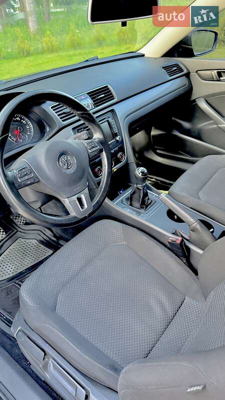 Седан Volkswagen Passat 2015 в Виннице