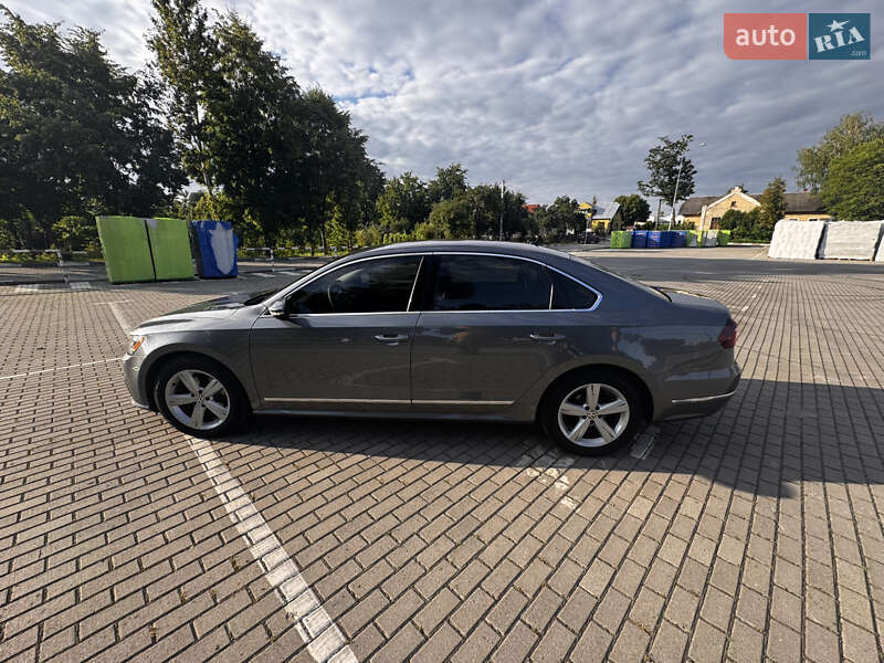 Седан Volkswagen Passat 2016 в Коломые