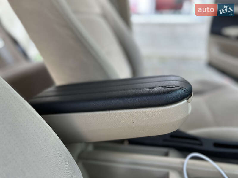 Седан Volkswagen Passat 2000 в Косове