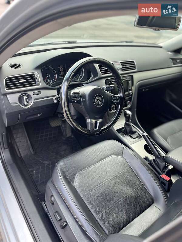 Седан Volkswagen Passat 2014 в Кременчуге