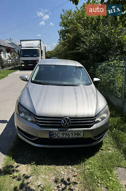 Седан Volkswagen Passat 2012 в Трускавці