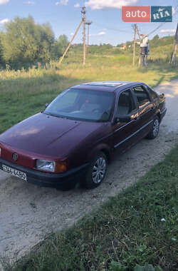 Седан Volkswagen Passat 1988 в Збаражі