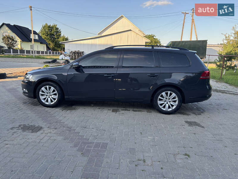Універсал Volkswagen Passat 2012 в Банилові