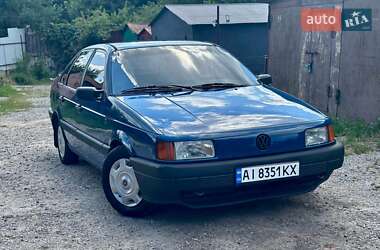 Седан Volkswagen Passat 1988 в Білій Церкві