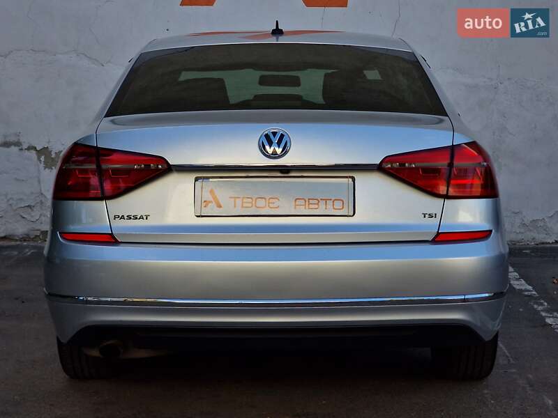 Седан Volkswagen Passat 2016 в Одессе