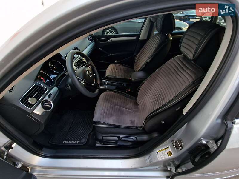 Седан Volkswagen Passat 2016 в Одессе