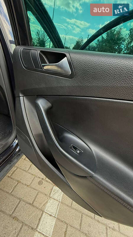 Универсал Volkswagen Passat 2010 в Коломые