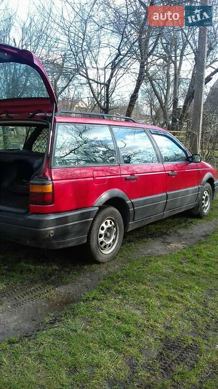 Універсал Volkswagen Passat 1989 в Рівному