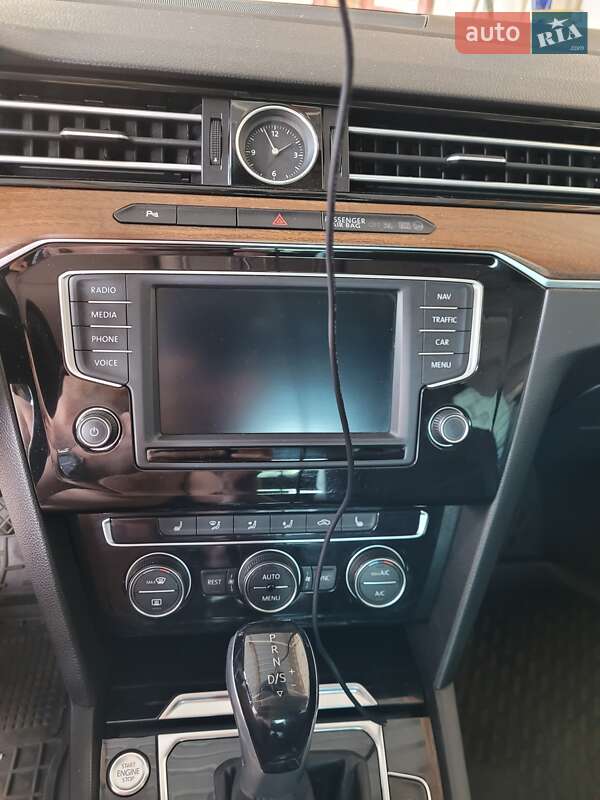 Седан Volkswagen Passat 2017 в Первомайске