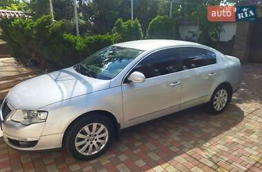 Седан Volkswagen Passat 2006 в Миколаєві