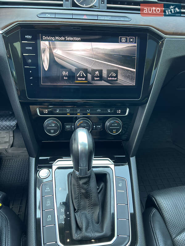 Седан Volkswagen Passat 2017 в Борщеве фото 18 Седан Volkswagen Passat 2017 в Борщеве