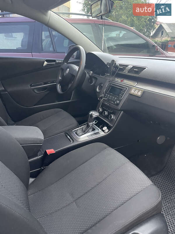 Универсал Volkswagen Passat 2010 в Стрые