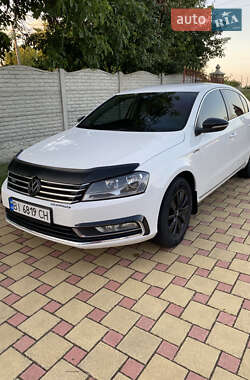 Седан Volkswagen Passat 2013 в Глобиному