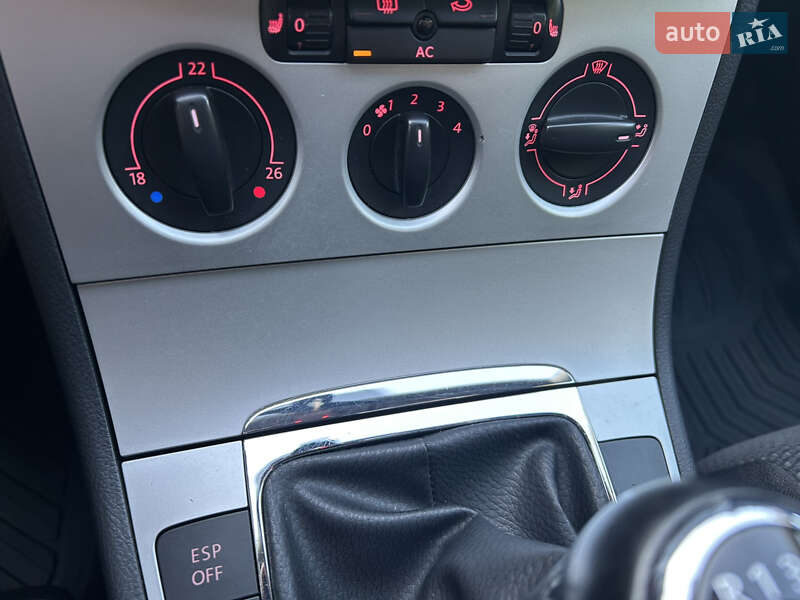 Универсал Volkswagen Passat 2007 в Житомире