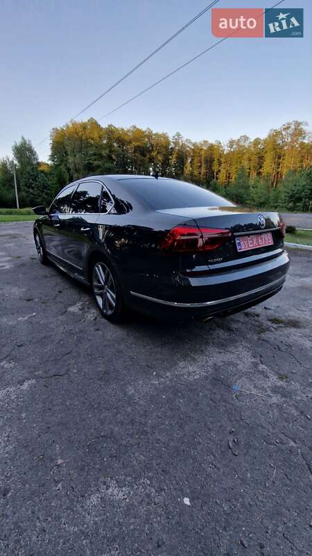Седан Volkswagen Passat 2017 в Луцьку
